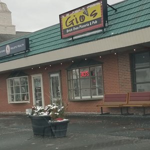Gio's Brick Oven Pizzeria & Pub