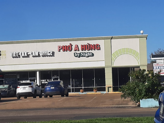 Pho Hung by Night Restaurant